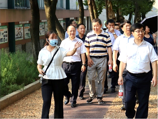 http://www.hbpu.edu.cn/__local/0/24/62/939AB6D44BC9DB2A64ED3371C37_4078677F_39271.png