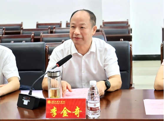 http://www.hbpu.edu.cn/__local/7/5D/34/88360D9E94AF1469E4A9F9AF033_171BB141_2547F.png